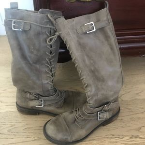 Gray/tan leather Lucky Brand boots